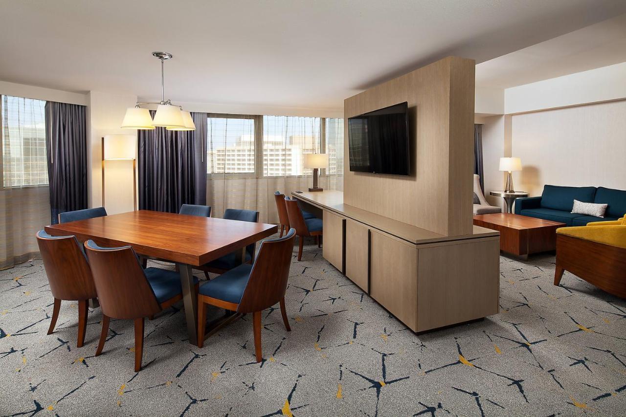 Hotel Sheraton Gateway Angeles 4*